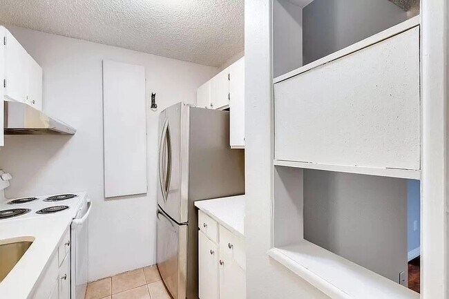 Foto del edificio - 5875 E Iliff Ave
