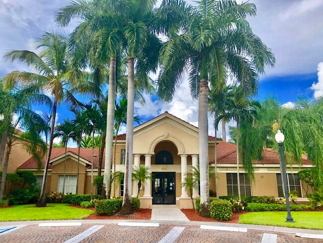 Building Photo - 4241 San Marino Blvd