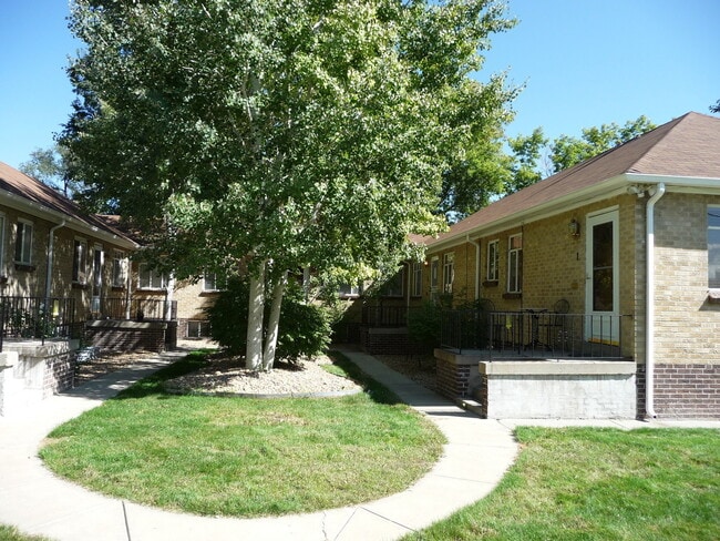 Building Photo - One Block From Sloan's Lake