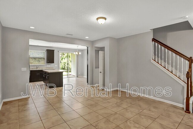 Building Photo - 409 Richmond Dr
