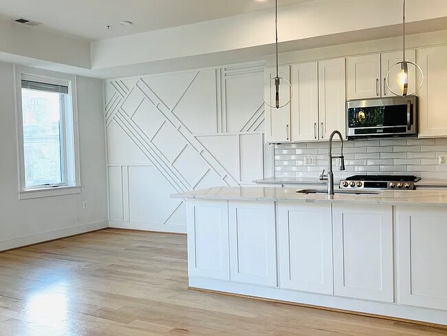 Foto del edificio - 836 Varnum St NW