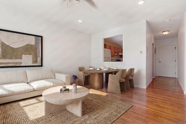Foto del edificio - 22 Branchfield St