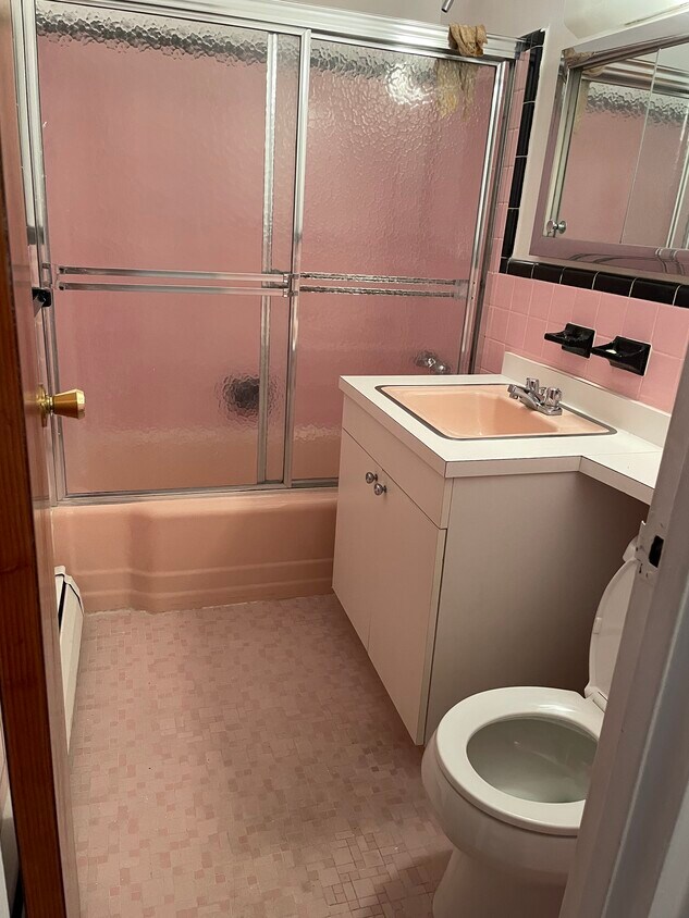 3053 71st St, East Elmhurst, NY 11370 House Rental in East Elmhurst