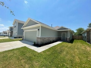 Building Photo - 25540 Northpark Palm Dr