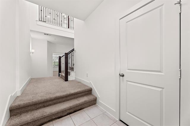 Foto del edificio - 2205 Southwick Dr