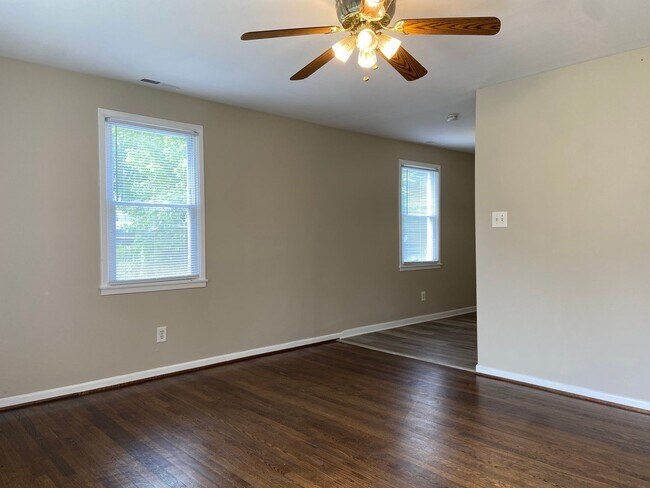 Foto del edificio - 3 Bedroom, 1 Bathroom House in Winston-Salem