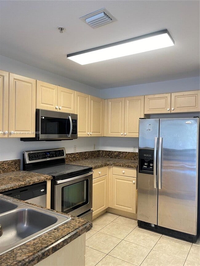 Foto del edificio - 11202 NW 83rd St