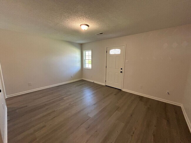 Building Photo - 1156 S Washington Ave