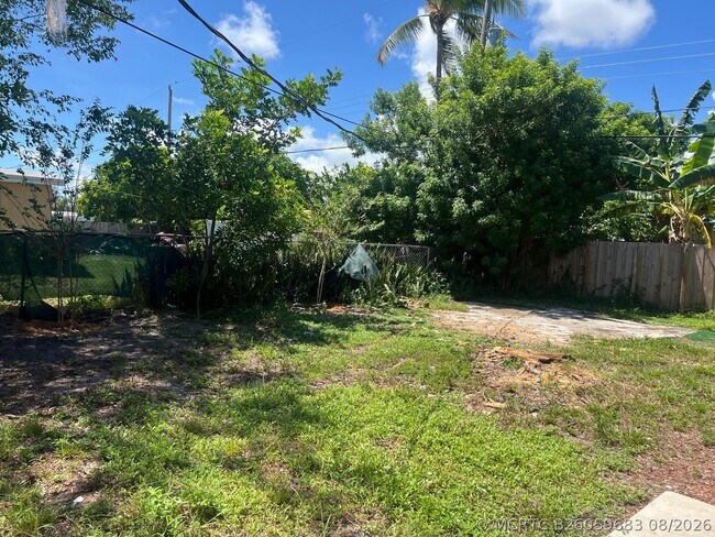 Foto del edificio - 4721 NE 18th Ave