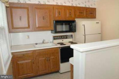 Building Photo - 217-PILGRIM Pilgrim Ln