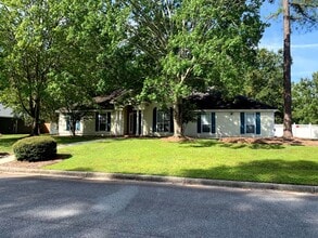 Building Photo - 4610 Foxborough Ave