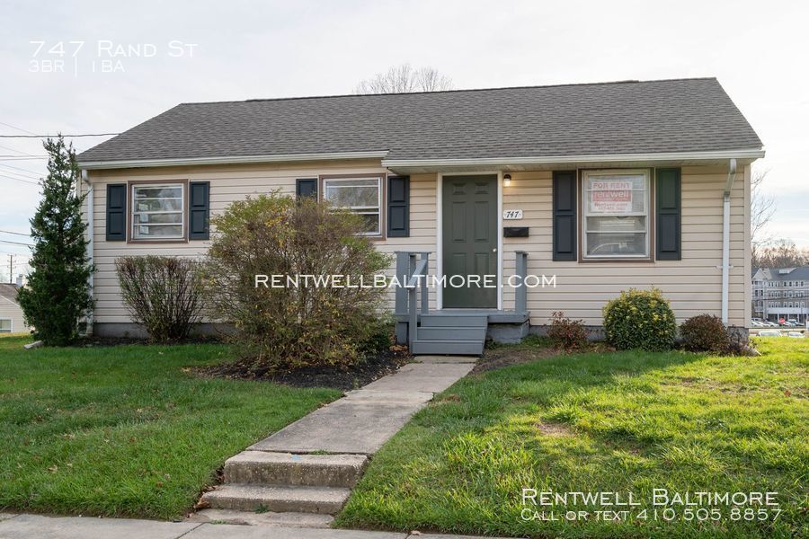 Primary Photo - 3 Bed 1 Bath *SF HOME*| $1225 | 747 Rand St