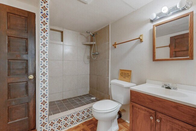 Foto del edificio - 212 Mesa St SE