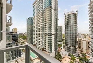Building Photo - 1060 Brickell Ave