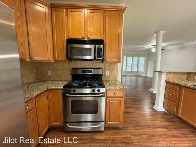 Building Photo - 2 br, 2.5 bath House - 1097 Park Row S - P...