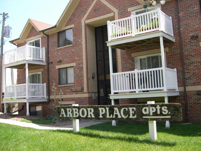 Primary Photo - Wonderful One Bedroom in Southwest Omaha!
