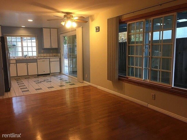 Building Photo - 4 br, 2 bath House - 1734 Cheney Drive
