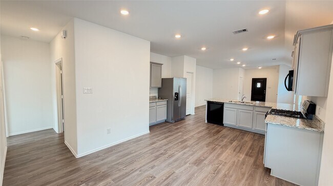 Building Photo - 22632 Malvicino Dr