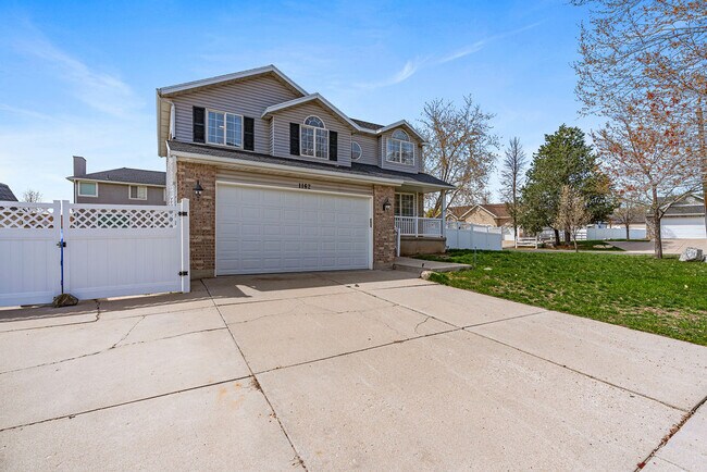 Foto del edificio - 1162 Cave Hollow Ln