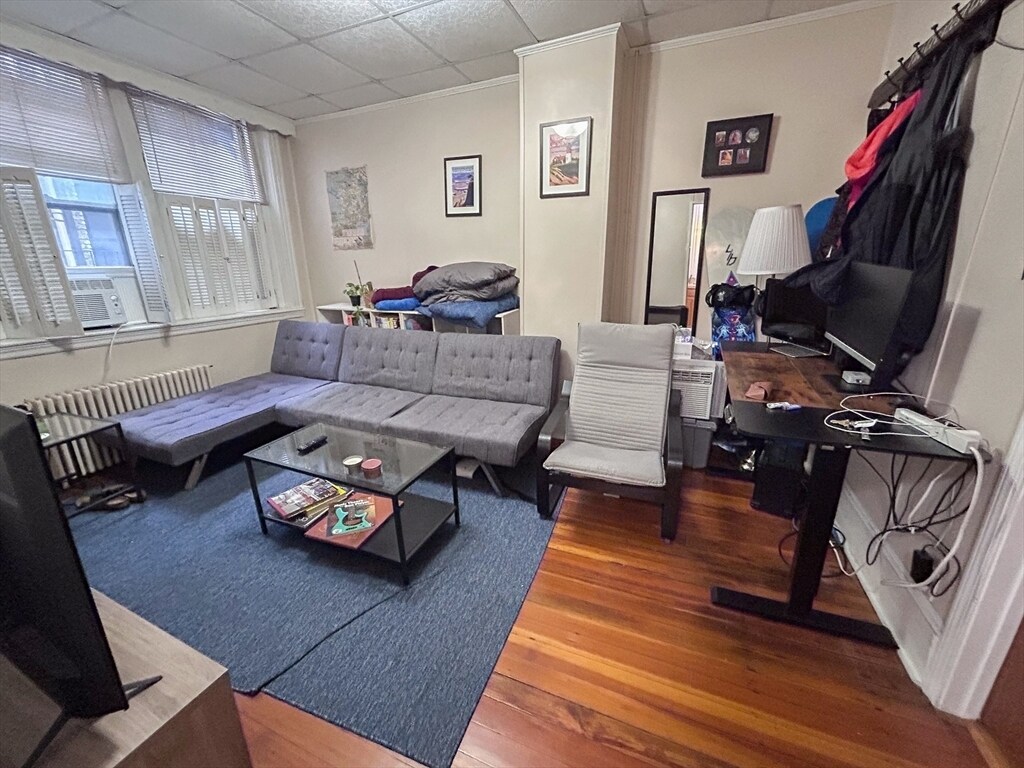 Primary Photo - 11 Anderson St