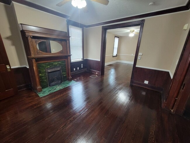 Building Photo - 517 North D St 5BR/2BA (Hamilton)