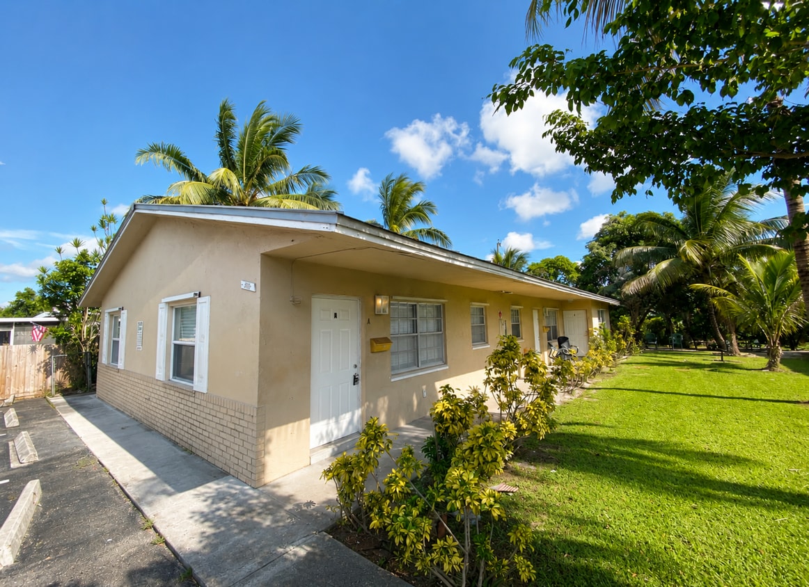 Foto del edificio - 200 NW 43rd Ct