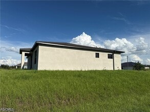 Building Photo - 2618 69th St W
