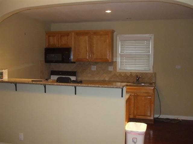 Foto del edificio - 5503 Matalee Ave