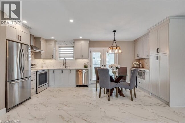 Photo du bâtiment - 6 Willow Green Ct