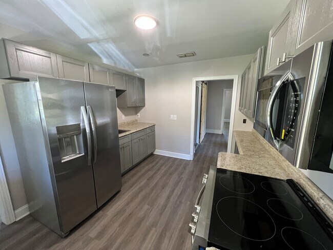 Building Photo - 316 Myrtle Dr
