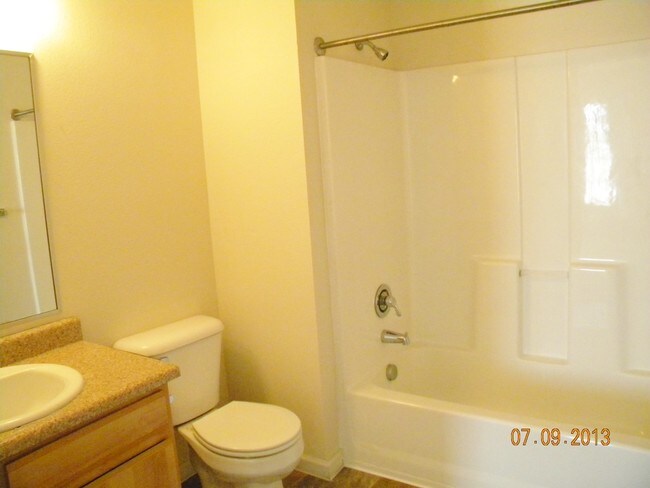 Building Photo - 3236 Westview Dr