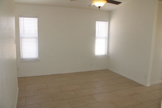 Building Photo - 1651 St Stephen Pl
