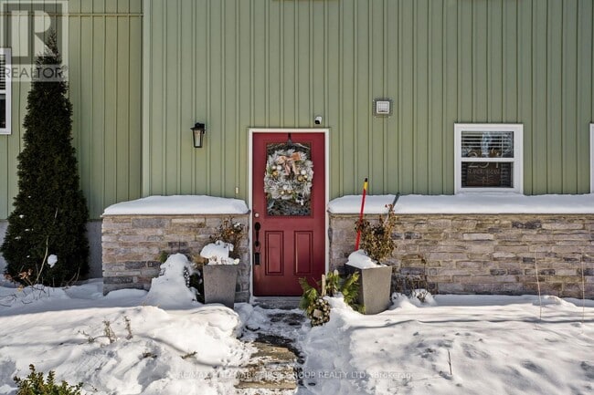 Building Photo - 254 St Andrews Ln