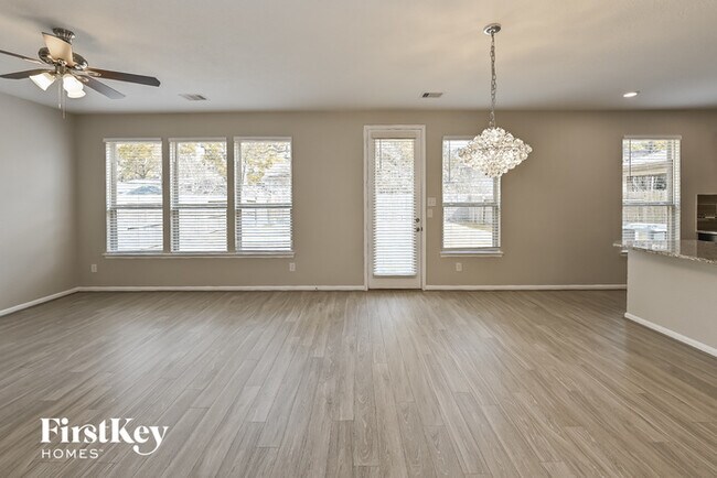 Building Photo - 14350 Persimmon Woods Drive