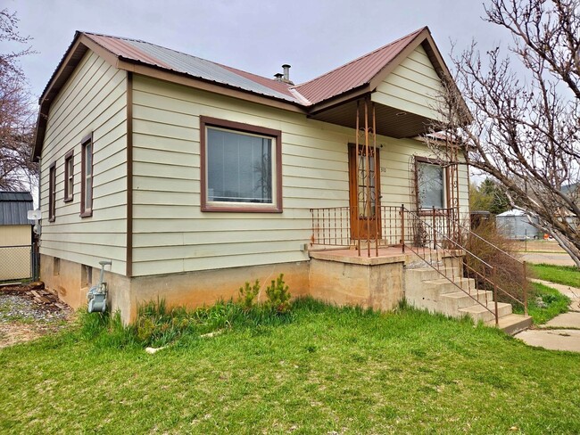 Building Photo - Charming Home in Henefer, UT!