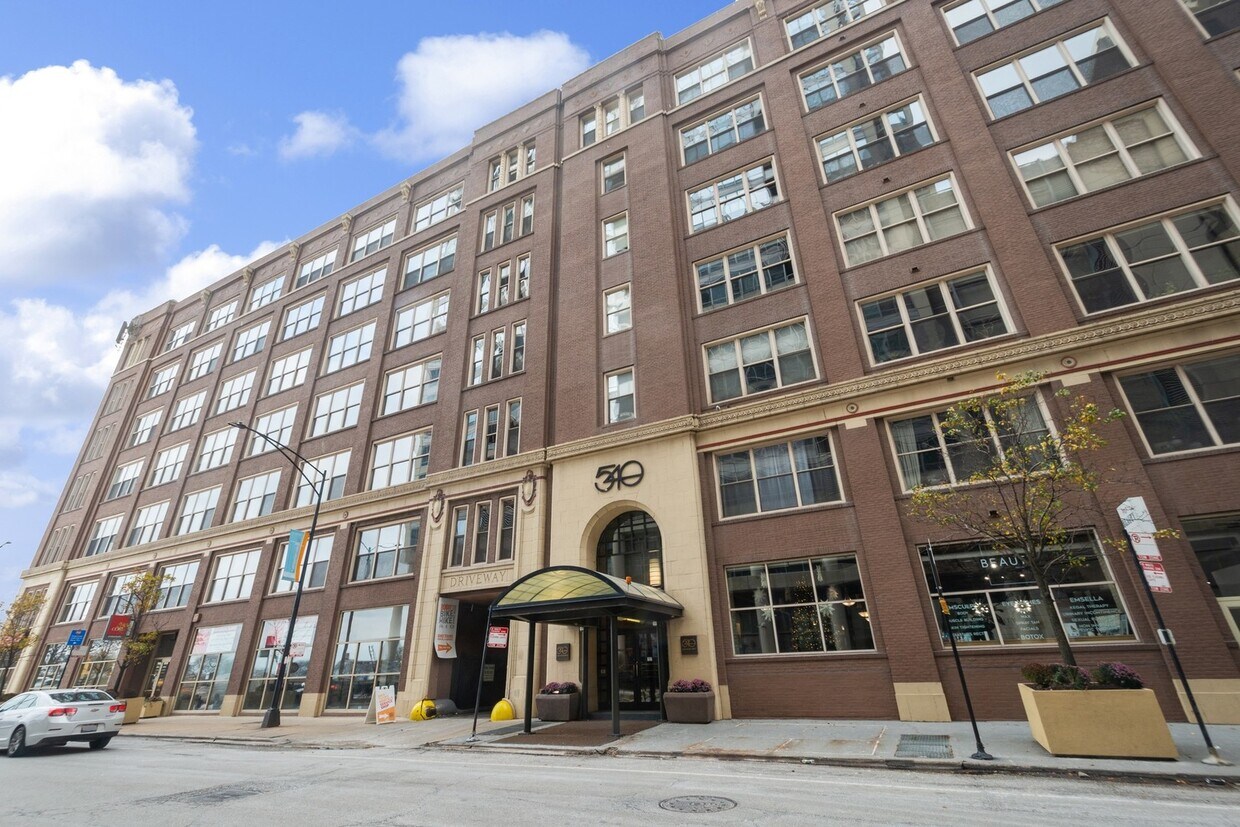 Foto principal - 540 N Lake Shore Dr