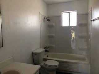 Building Photo - 2 Bed at 19th Ave and Indian School