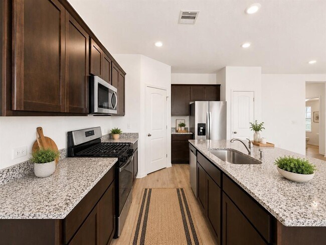 Building Photo - 433 Brody Ln