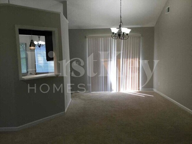 Foto del edificio - 280 Lazy Hollow Ln