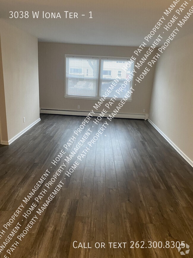 Building Photo - 3038 W Iona Terrace
