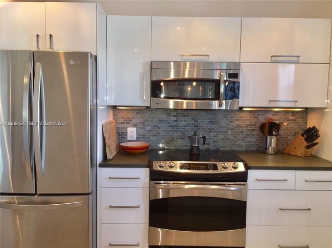 Foto del edificio - 618 Euclid Ave