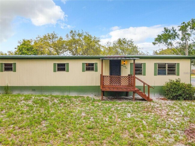 Building Photo - 831 Wolf Trail