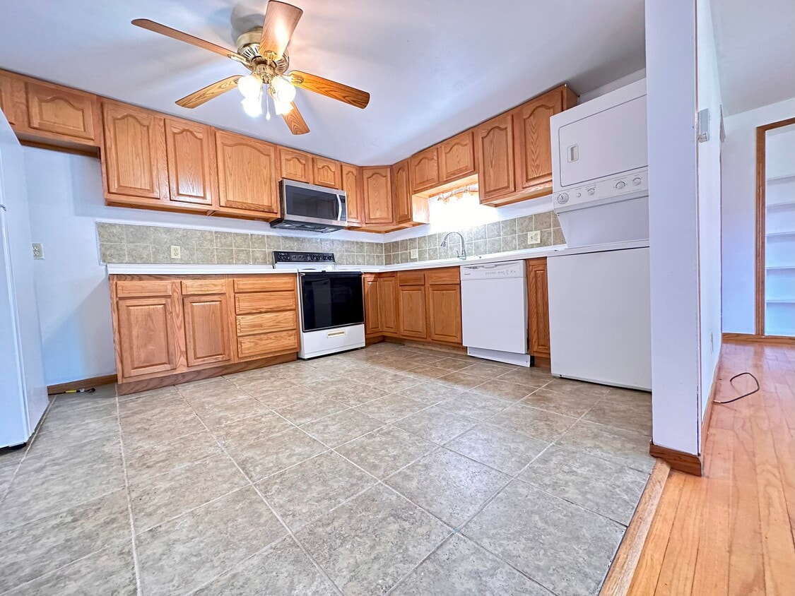 Primary Photo - 1149 Petra Pl