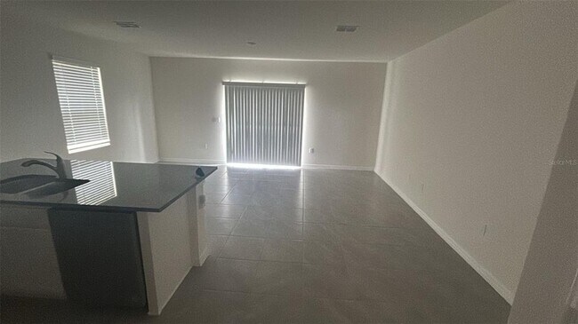 Foto del edificio - 1223 Draintree St