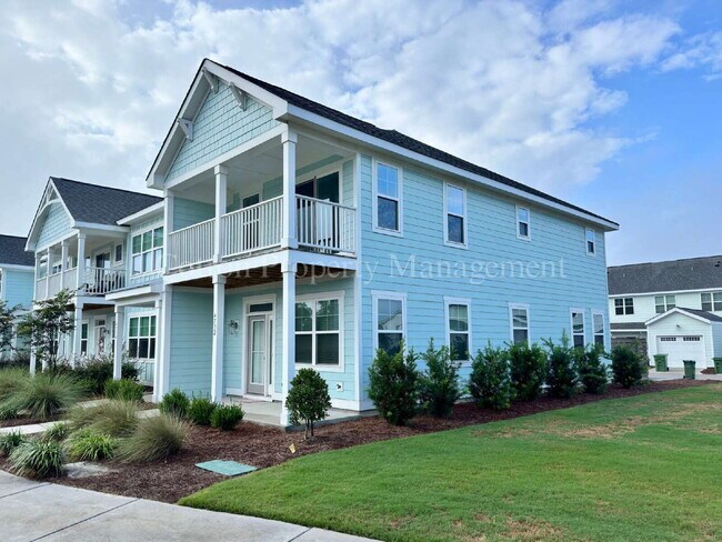 Building Photo - 4732 Siddons Dr