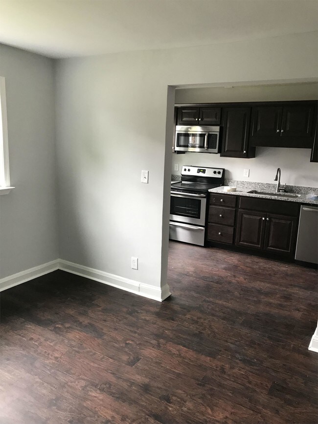 Foto del edificio - 6516 Belle Vista Ave