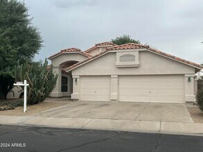 Building Photo - 1161 W Courtney Ln