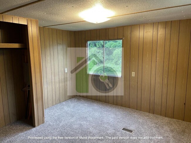 Foto del edificio - 2 Bed, 1 Bath Home. Move-in Ready!