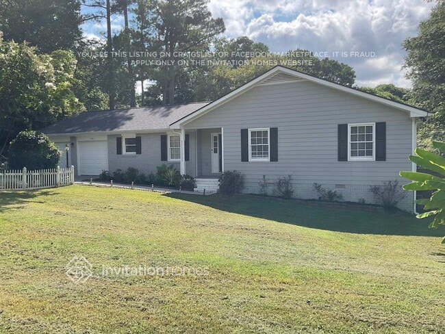 Building Photo - 468 Summerville Dr NW