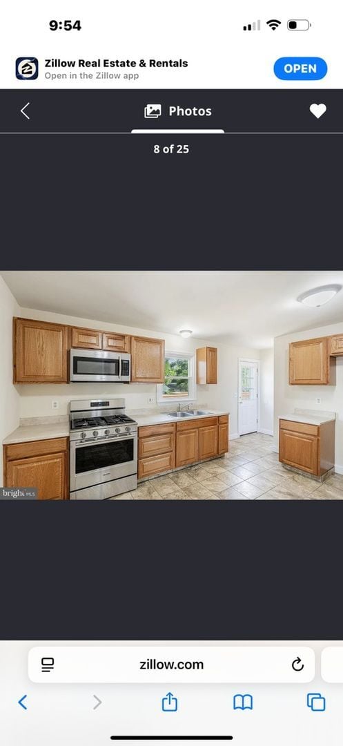 Building Photo - 1966 South St